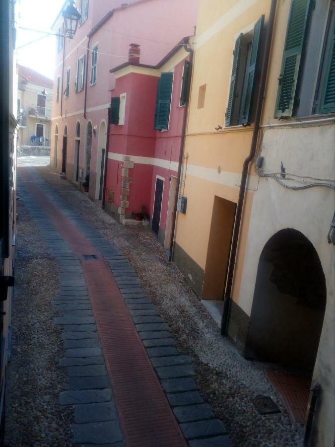 B&B Le Calegare Diano Castello Dış mekan fotoğraf